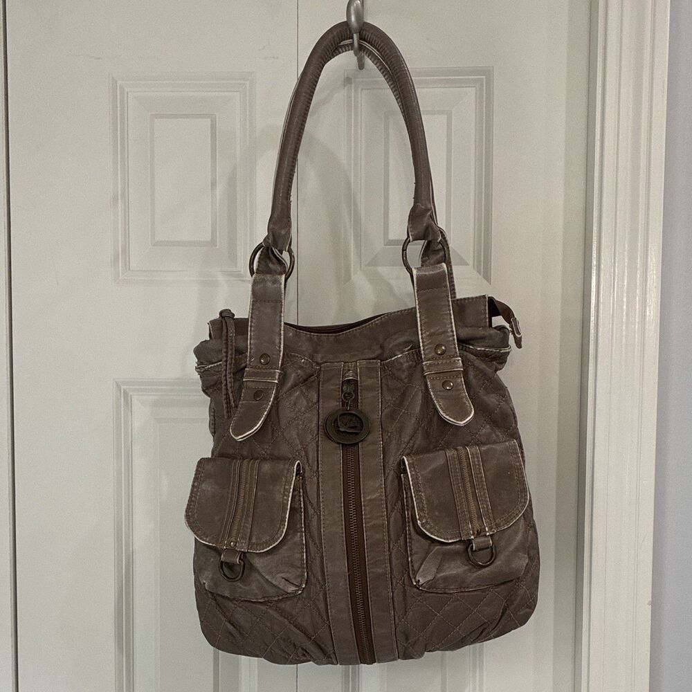 Sparrow True Brown Large Shoulder Bag Zip Closure Outer Pockets Bronze Charm